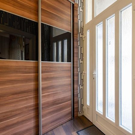 Warm & Cozy Central Home By Anna Budapest Esterno foto