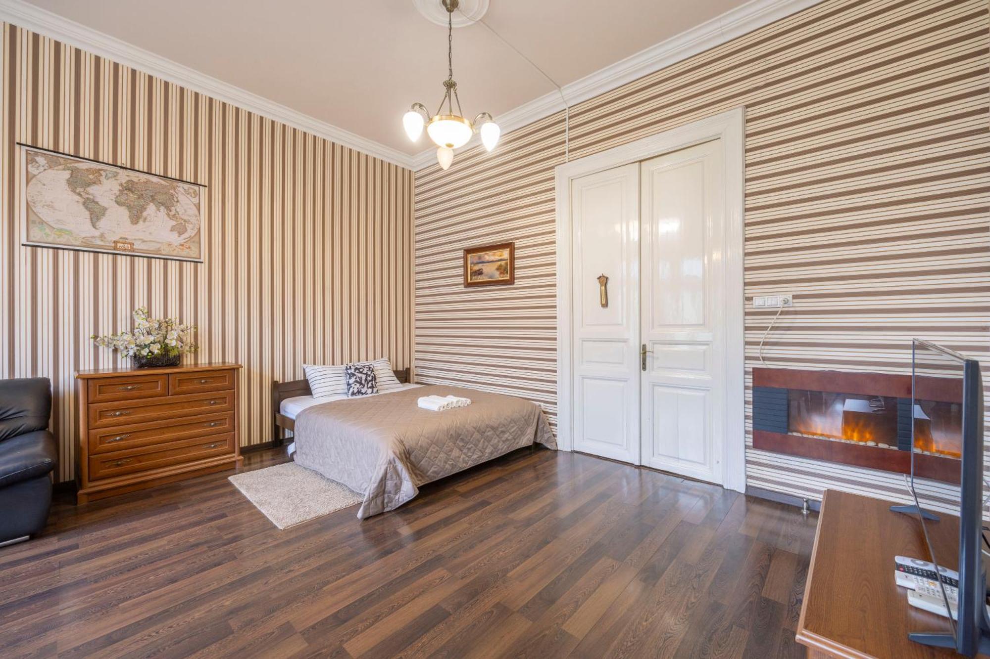 Warm & Cozy Central Home By Anna Budapest Esterno foto
